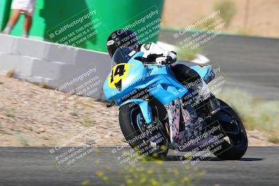 media/Jun-04-2022-WERA (Sat) [[b852bbbd55]]/Practice Races/3-600cc novices/